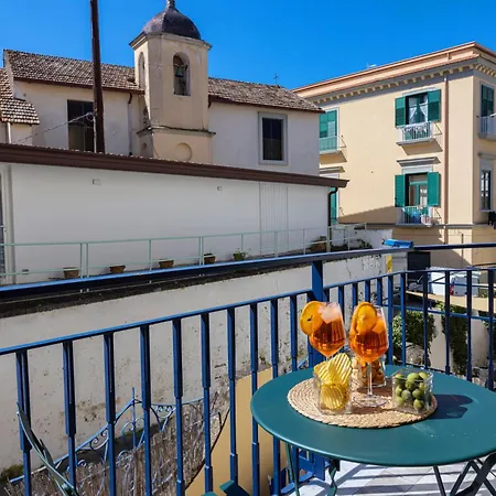 Nael's House Tatil Evi *